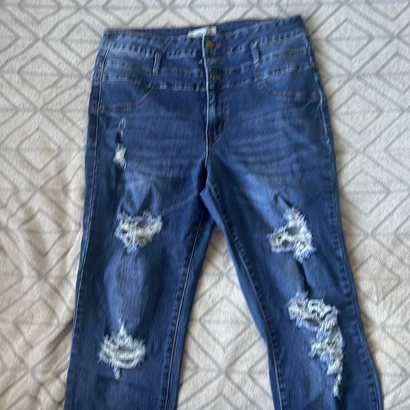 refuge Denim - Refuge ripped jeans